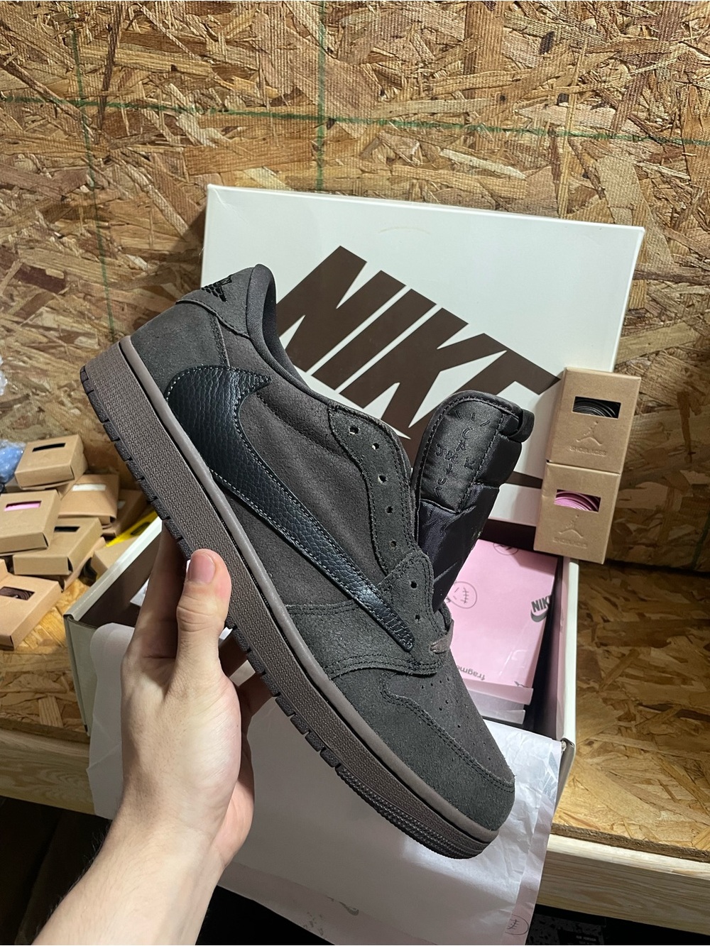 Air Jordan 1 Retro Low Travis Scott Brown Velvet